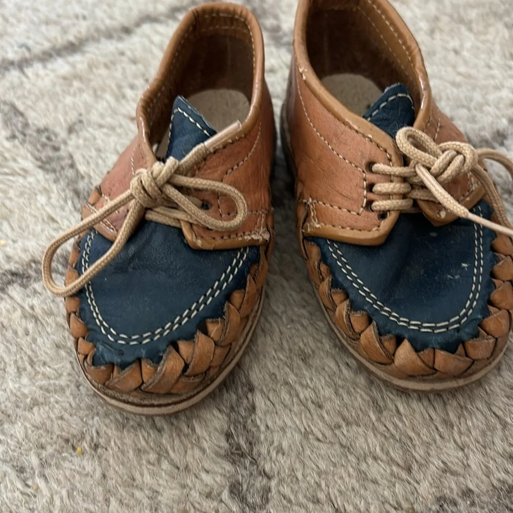 🌺MEXICANA Tan and Blue Baby Walker Shoes with Decorative Lace